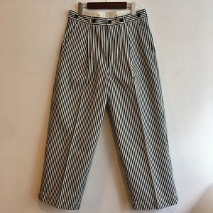 【H.UNIT】Hickory denim crown size tuck trouser
