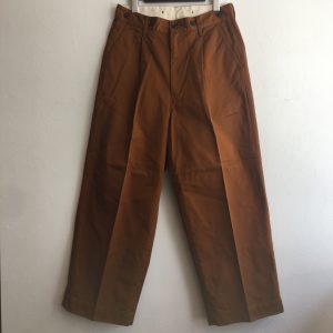 【H.UNIT】Chino crown size tuck trouser NUTS