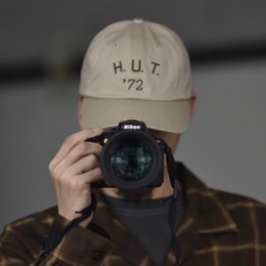 【H.UNIT】H.U.T Embroidery Ball Cap Beige / Navy