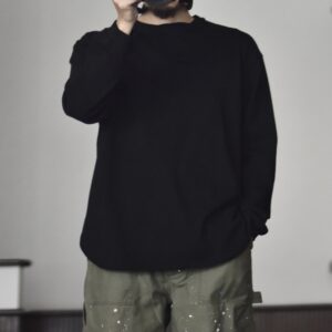 【amne】OPENEND round hem tee Black