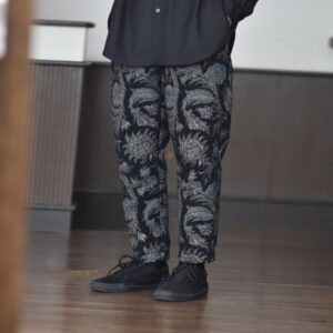 【weac.】RELAX PANTS Black Paisley