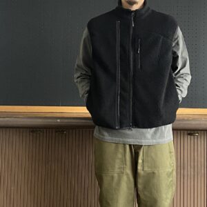 【melple】Marced Wool Vest Black